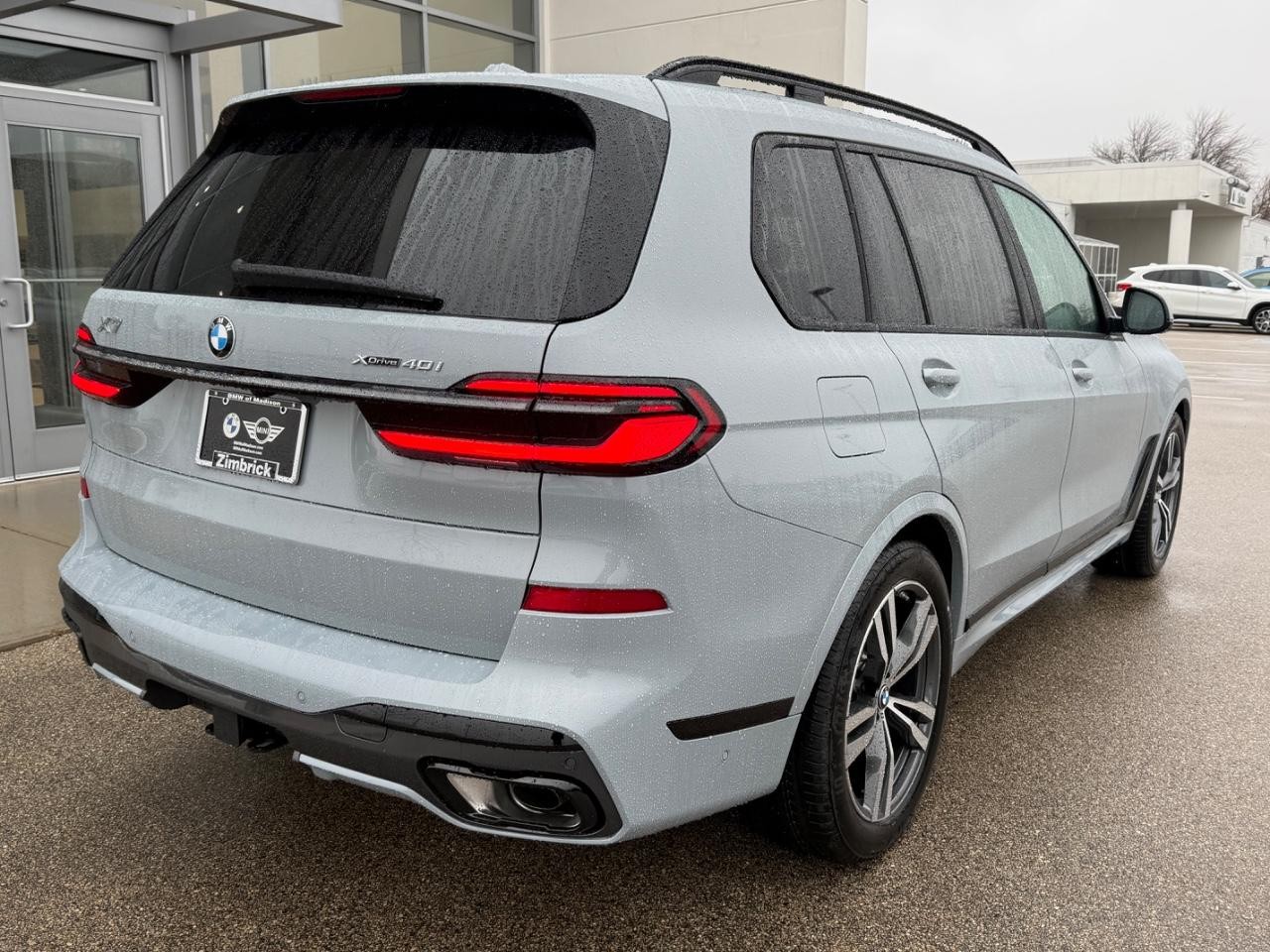 BMW X7 Vehicle Image 03