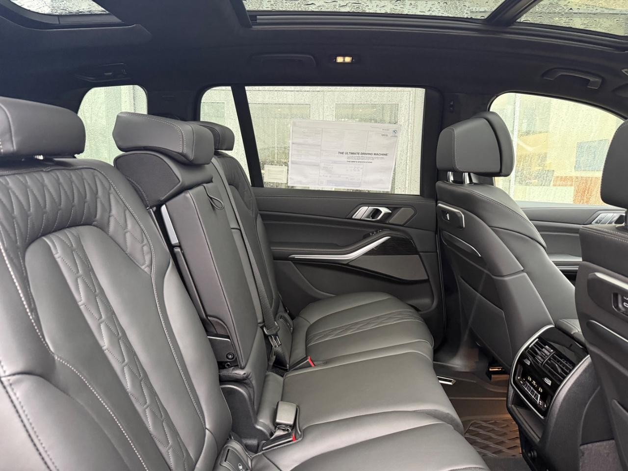 BMW X7 Vehicle Image 05