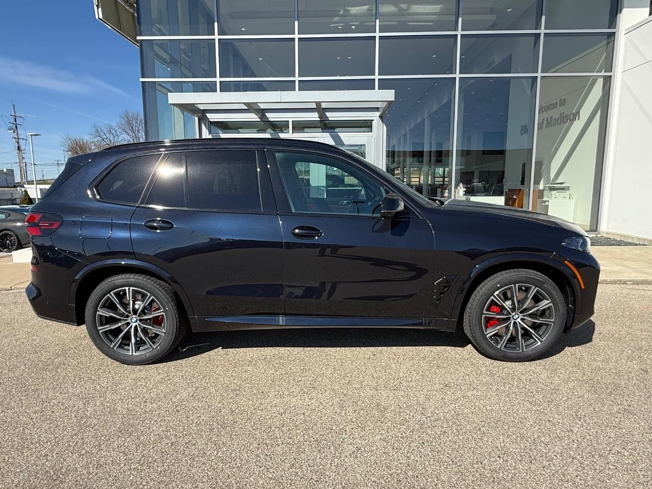 BMW X5 Vehicle Image 02