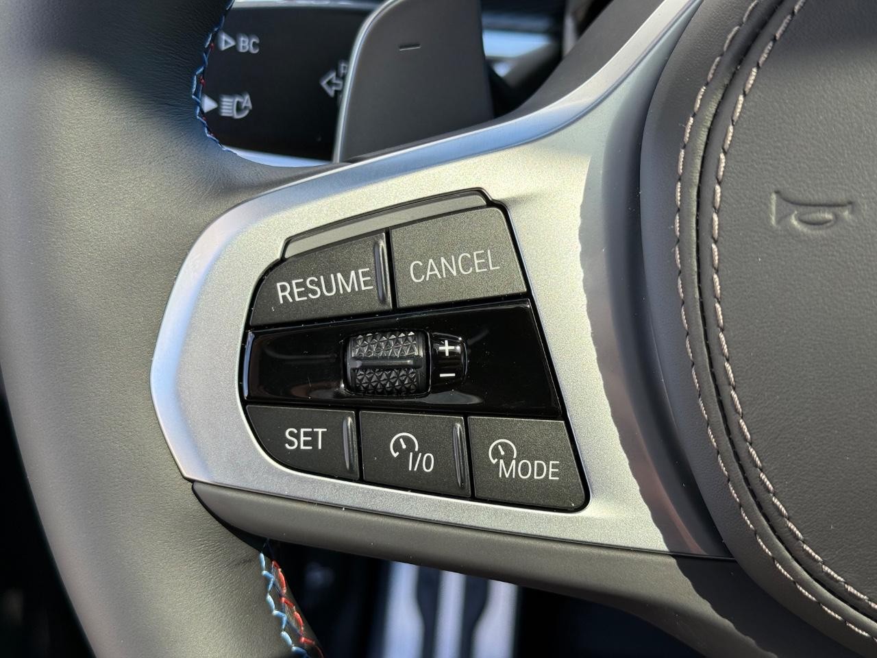 BMW X5 Vehicle Image 12