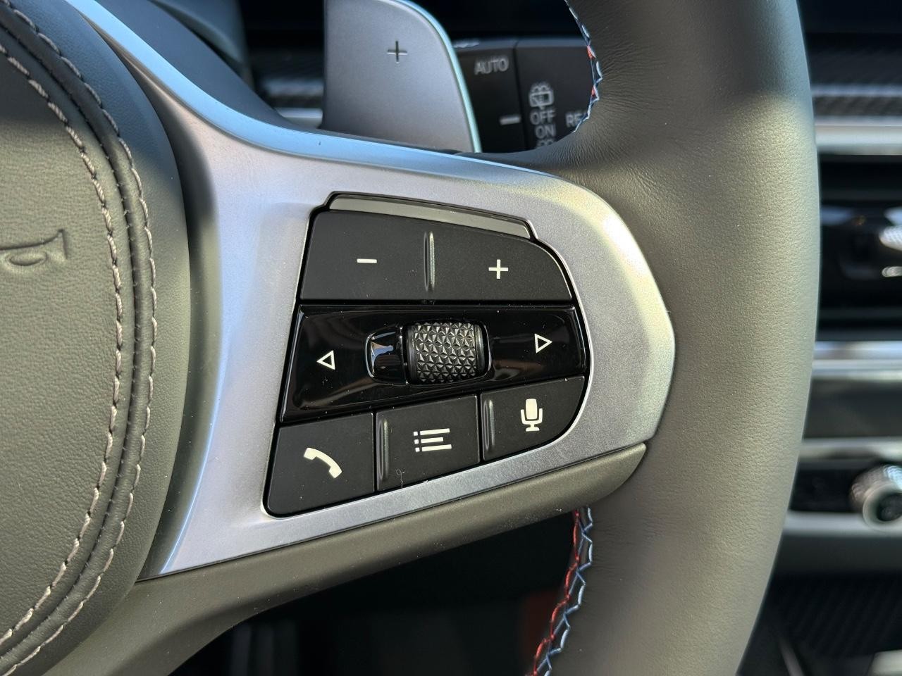 BMW X5 Vehicle Image 13