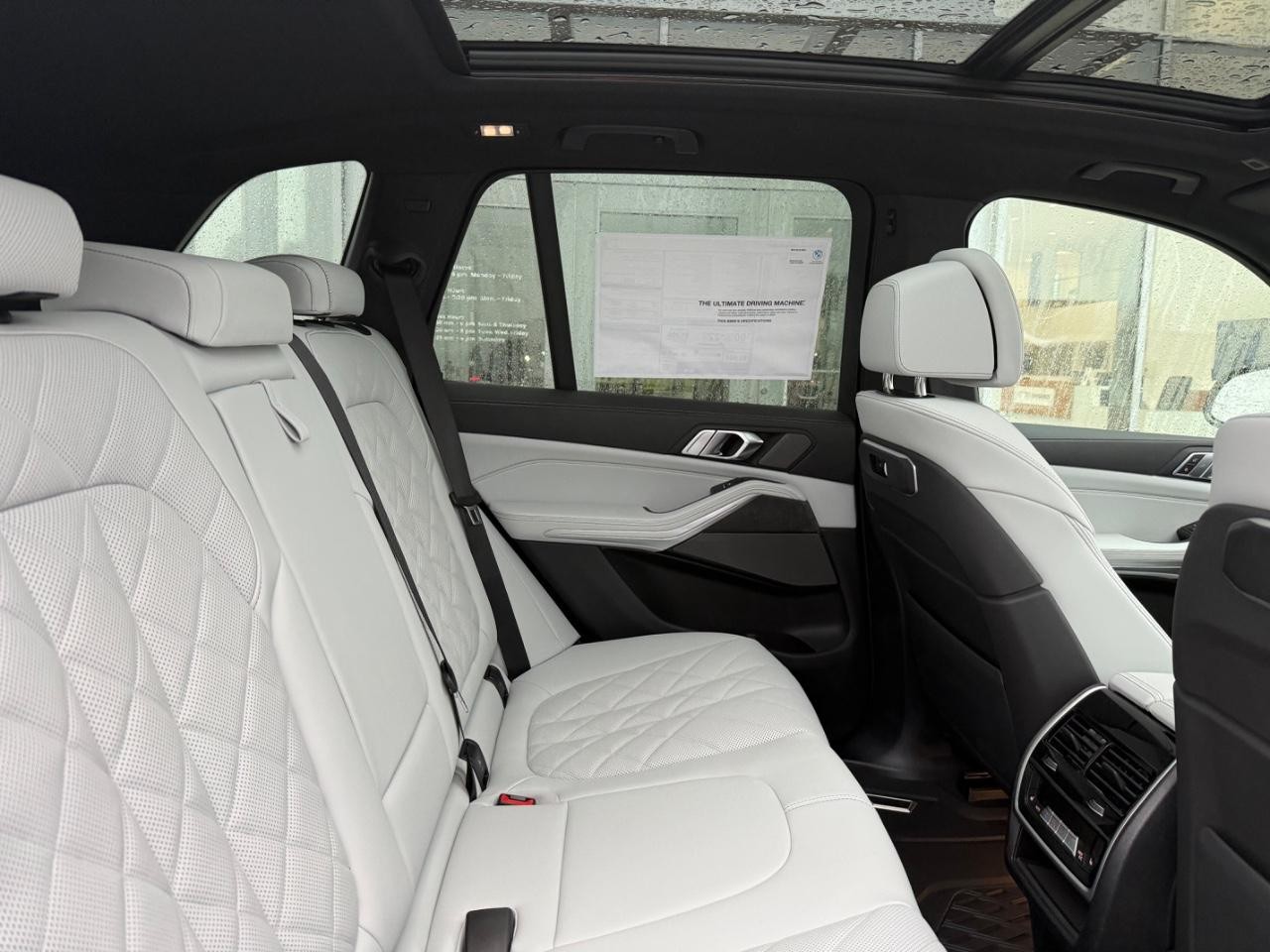 BMW X5 Vehicle Image 05