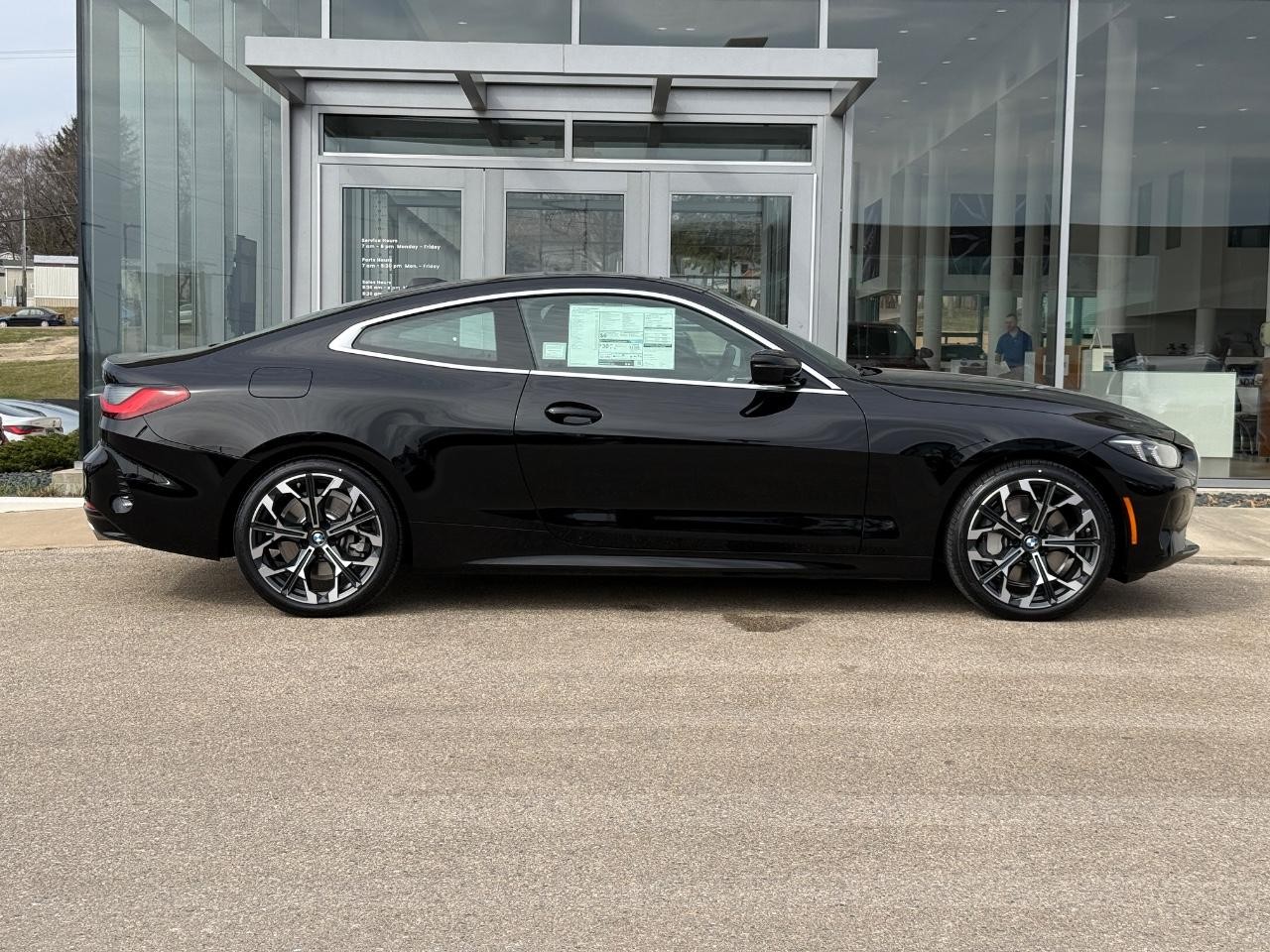 BMW 4 Series Vehicle Image 02