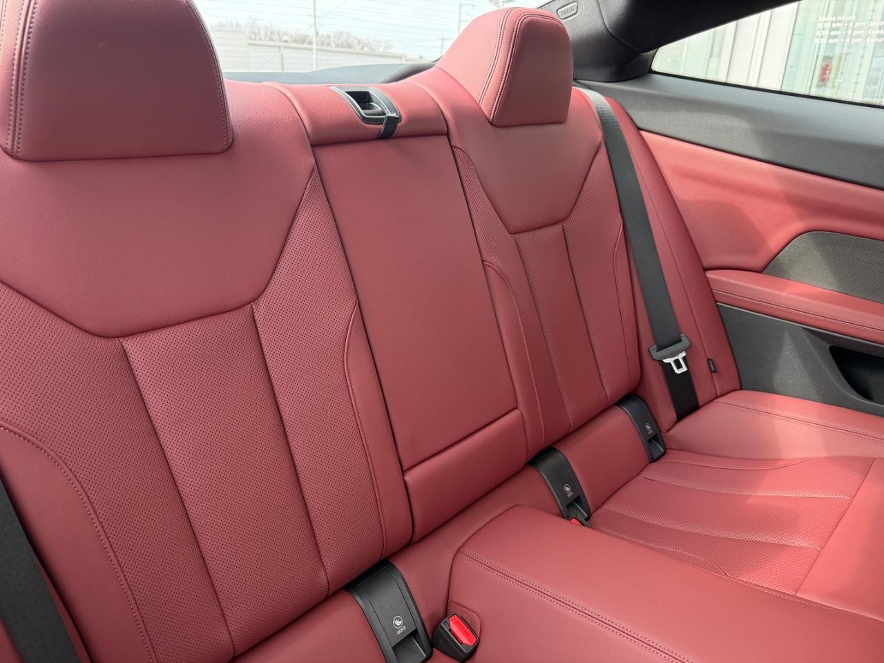 BMW 4 Series Vehicle Image 09