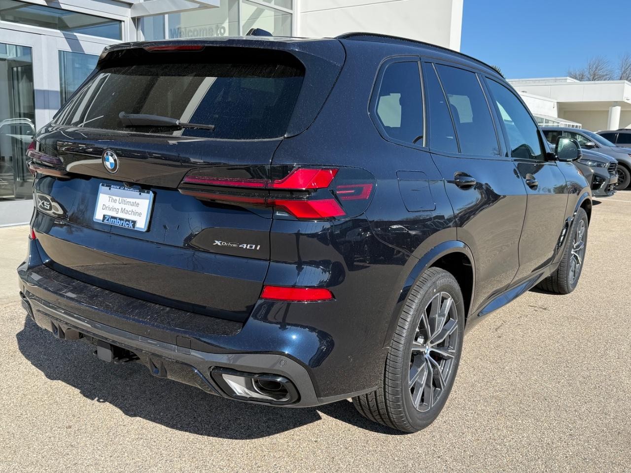 BMW X5 Vehicle Image 03