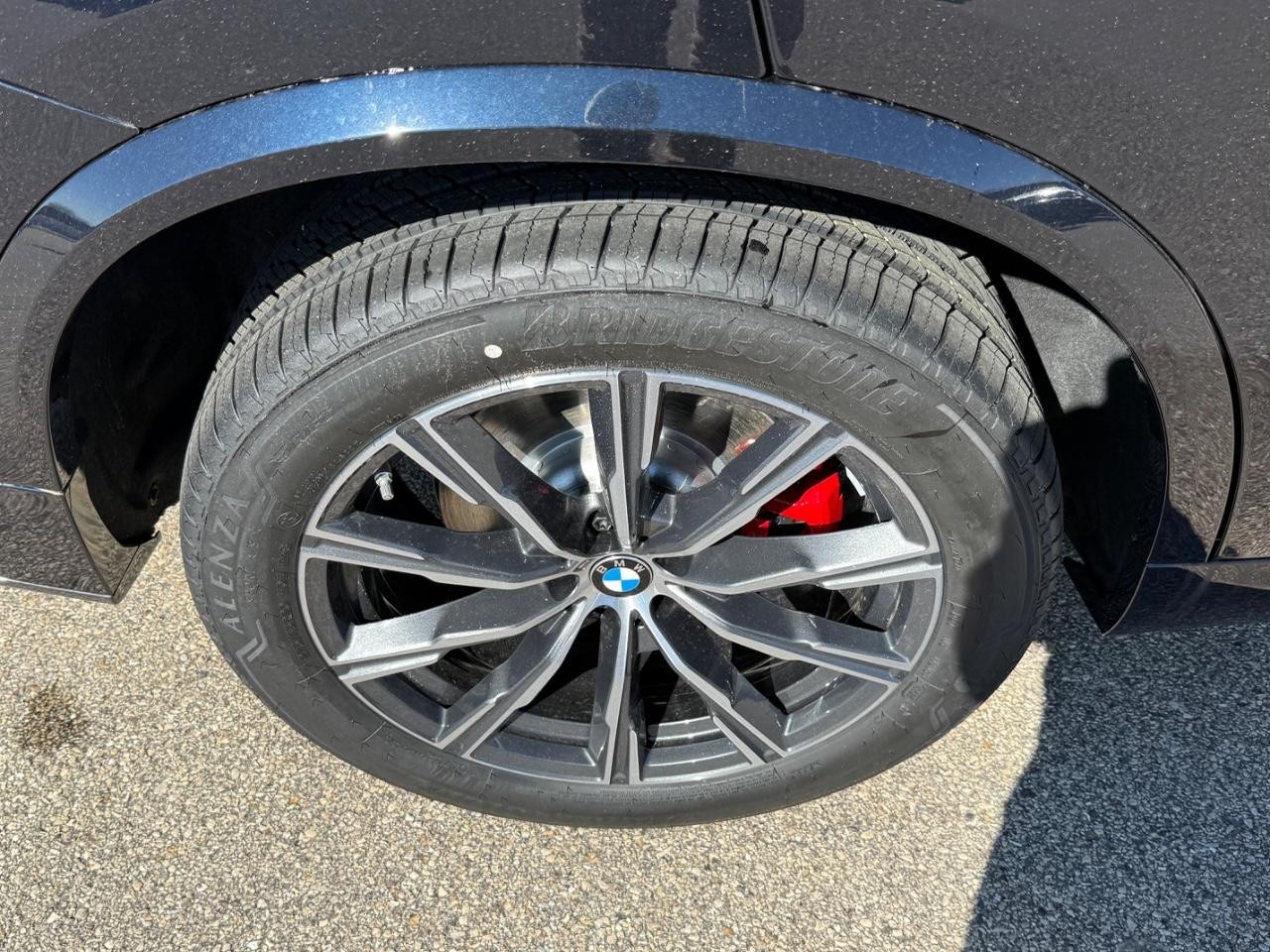 BMW X5 Vehicle Image 04