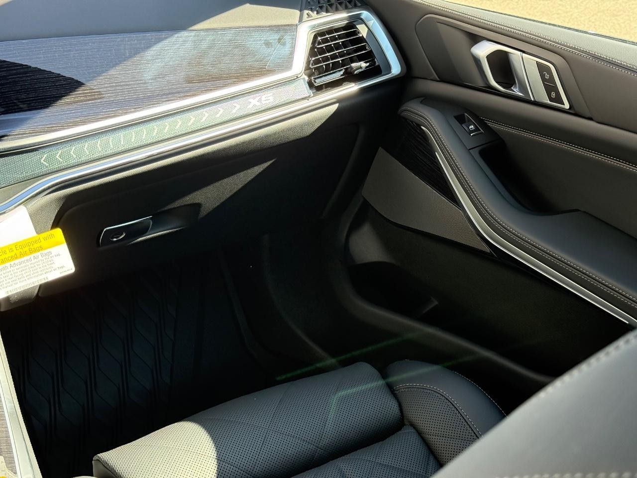 BMW X5 Vehicle Image 10
