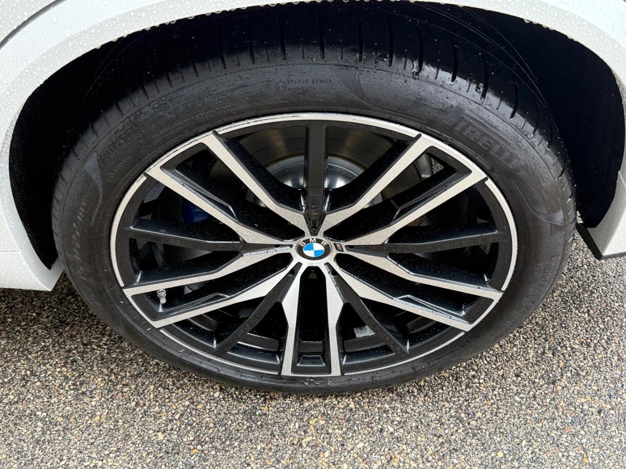 BMW X5 Vehicle Image 06