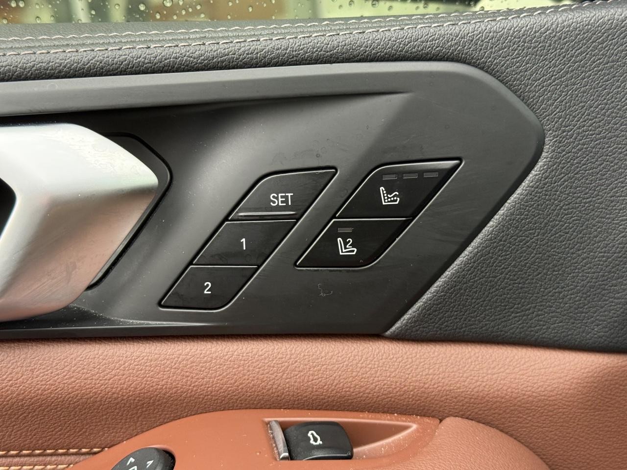 BMW X5 Vehicle Image 15