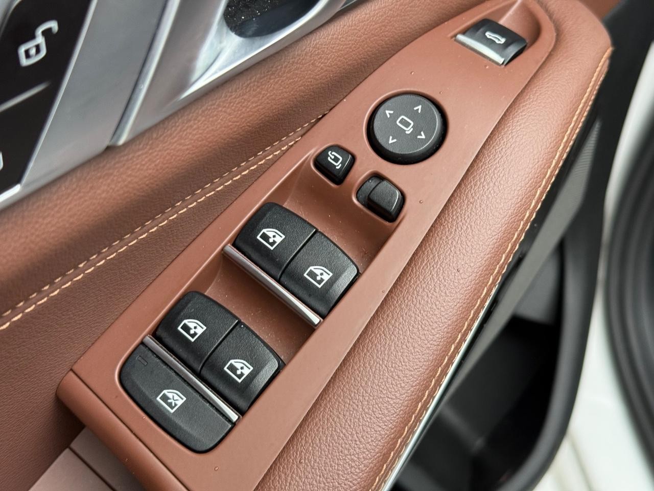 BMW X5 Vehicle Image 22