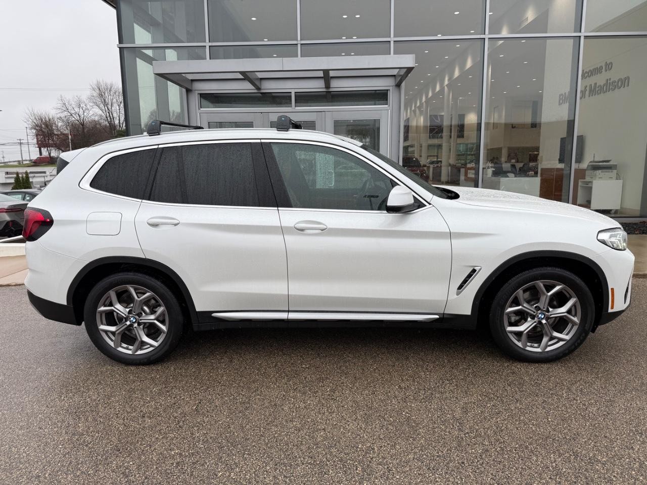 BMW X3 Vehicle Image 02