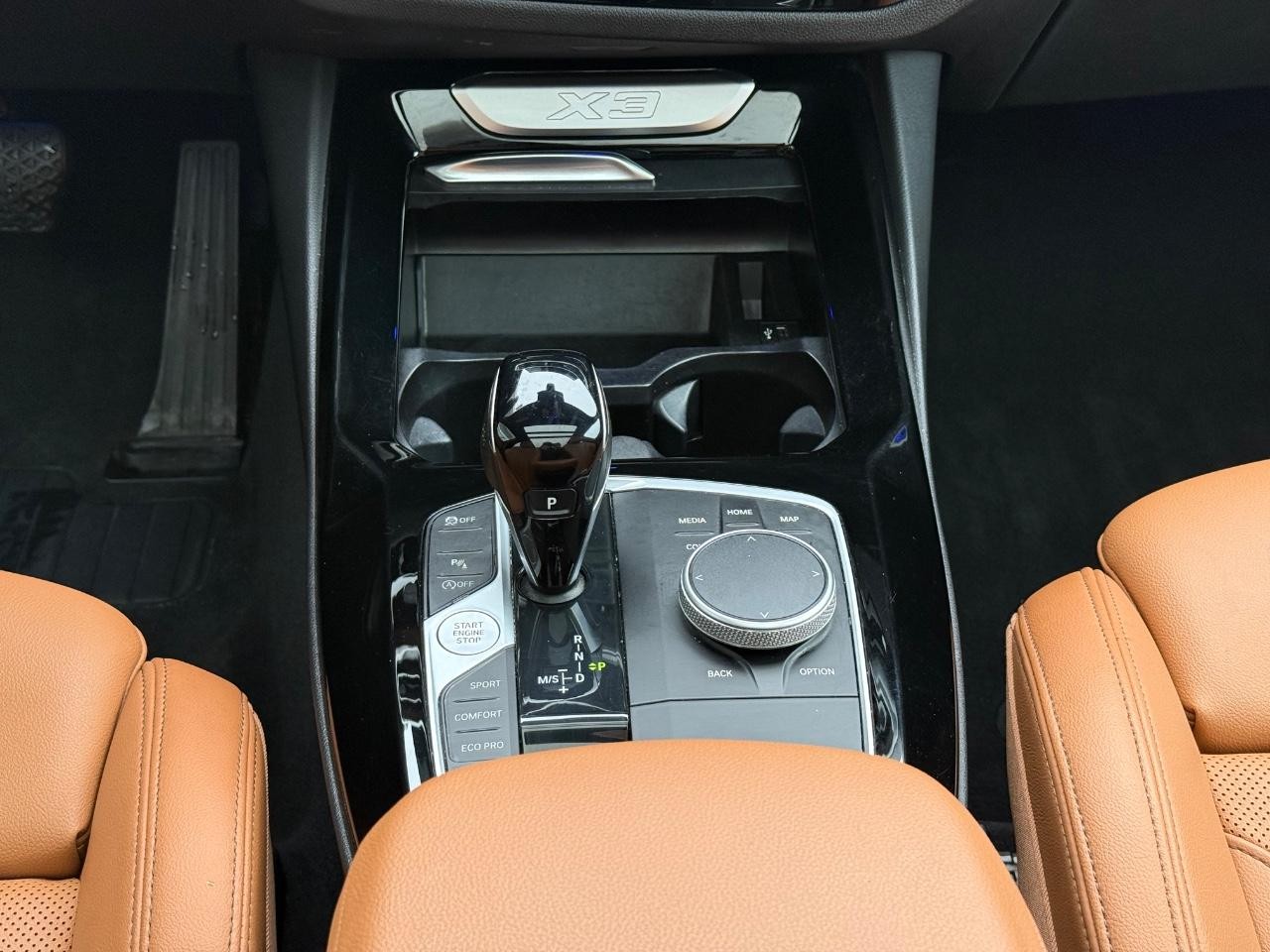 BMW X3 Vehicle Image 13