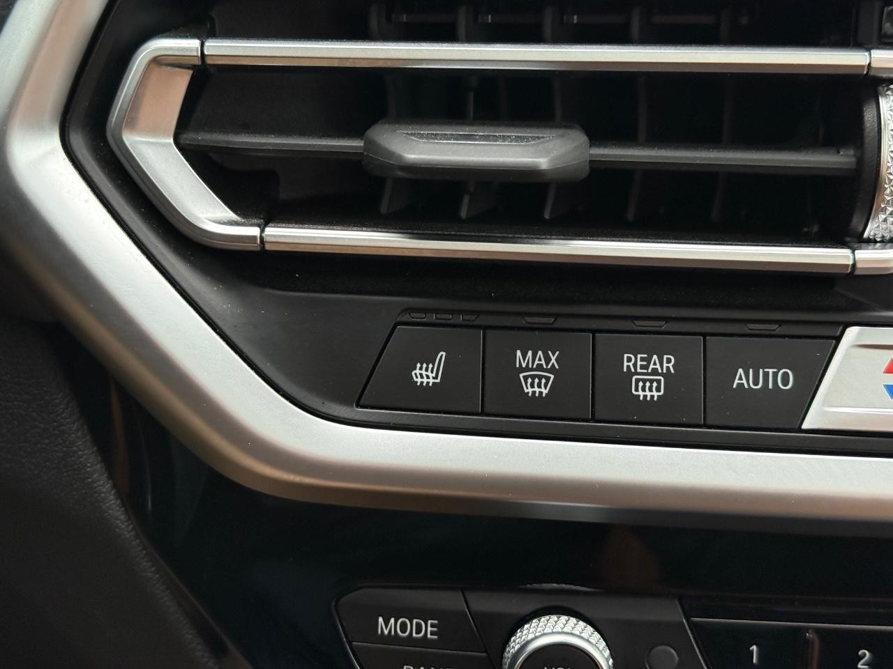 BMW X3 Vehicle Image 21