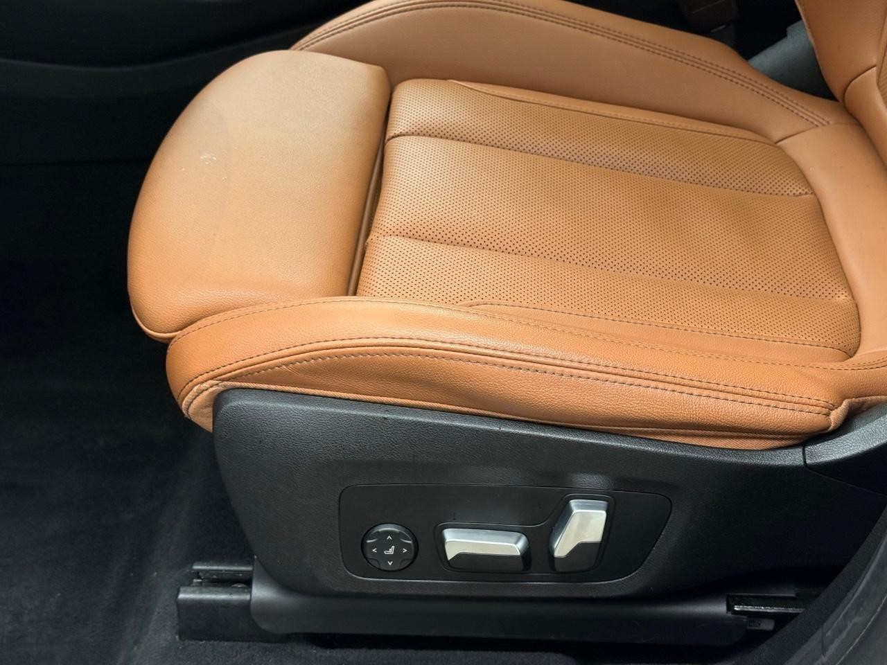 BMW X3 Vehicle Image 25