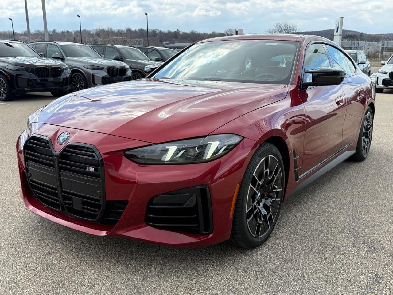BMW 4 Series Vehicle Full-screen Gallery Image 07