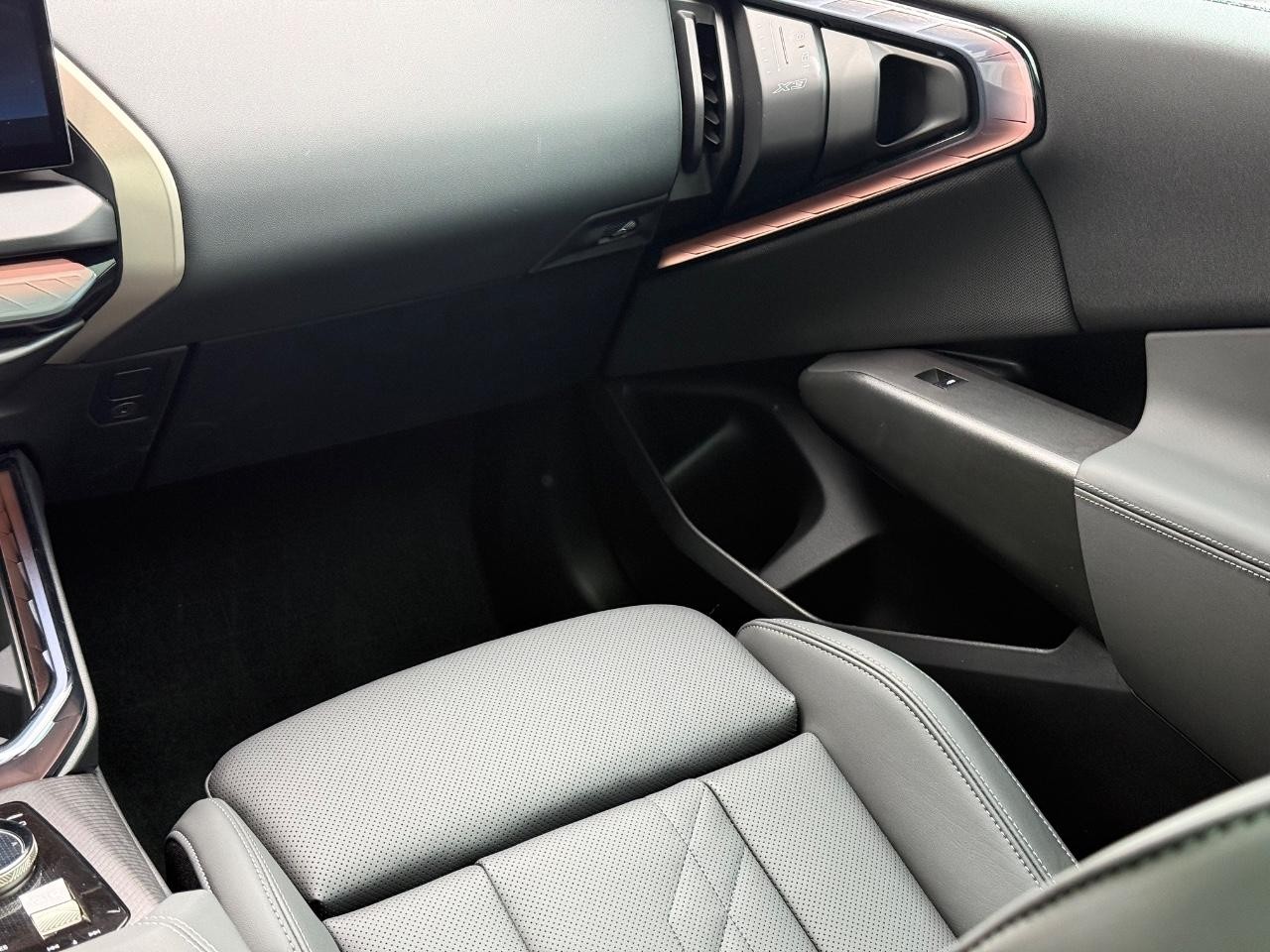 BMW X3 Vehicle Image 14