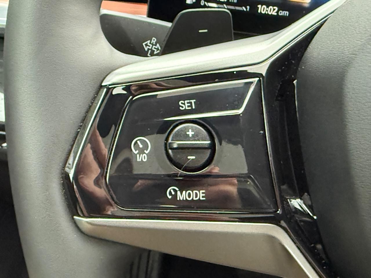 BMW 5 Series Vehicle Image 16