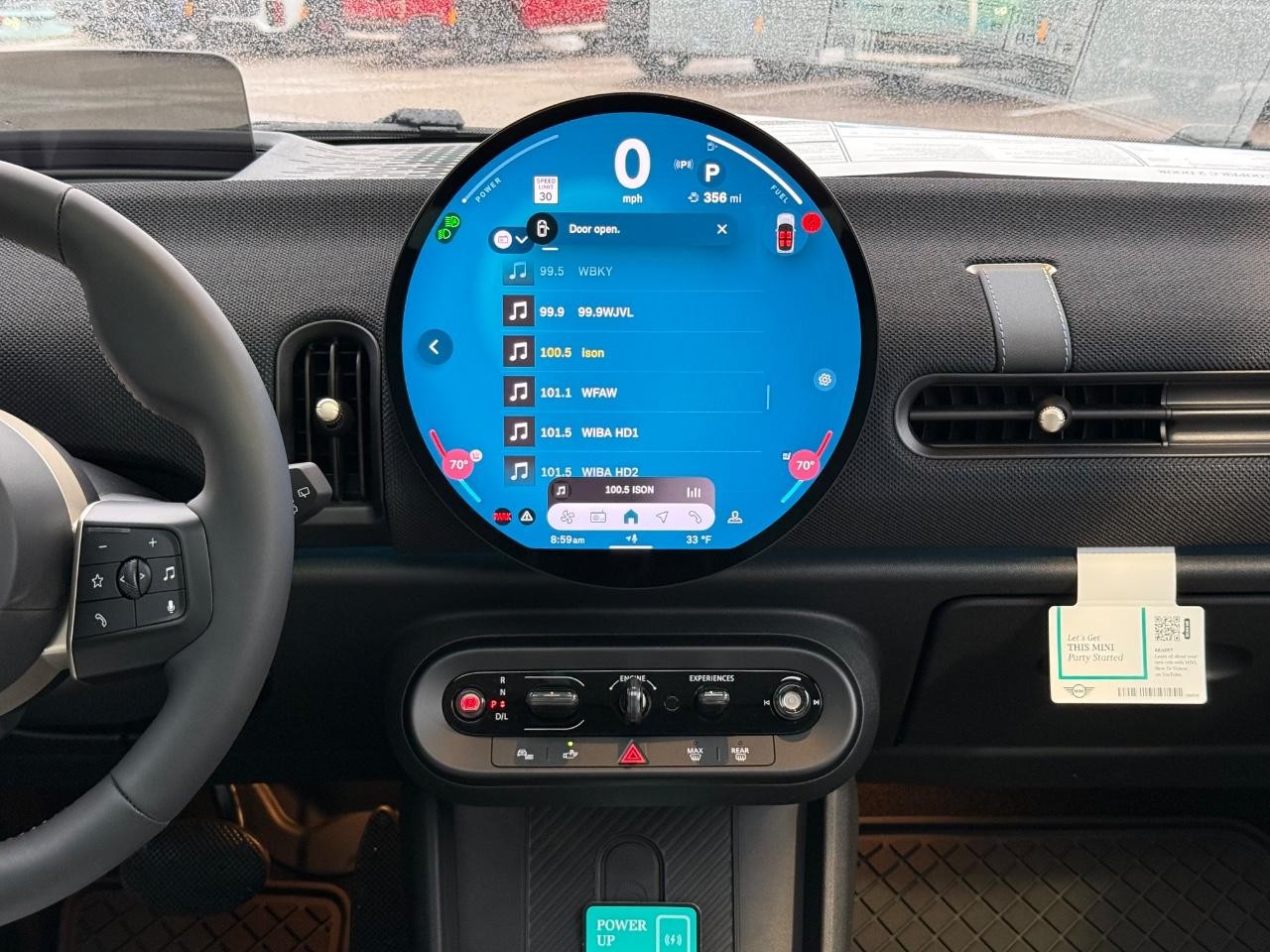 MINI Hardtop 2 Door Vehicle Image 07