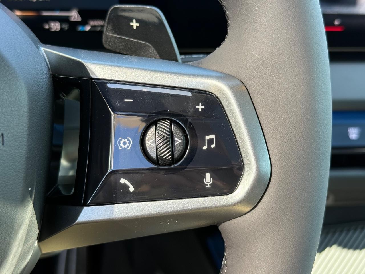 BMW X3 Vehicle Image 12