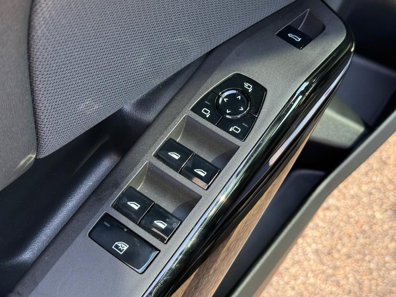 BMW X3 Vehicle Image 16