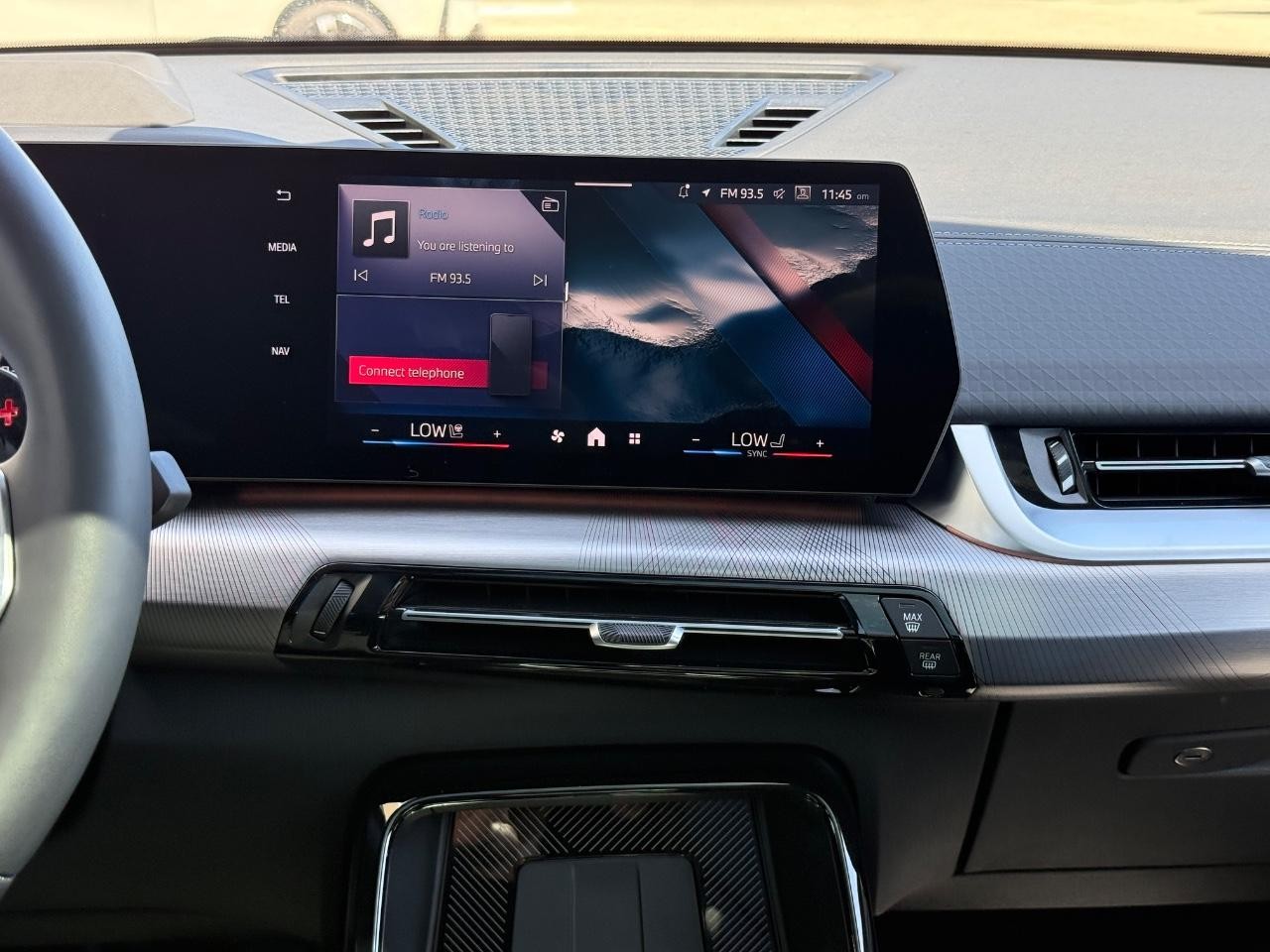 BMW X2 Vehicle Full-screen Gallery Image 07