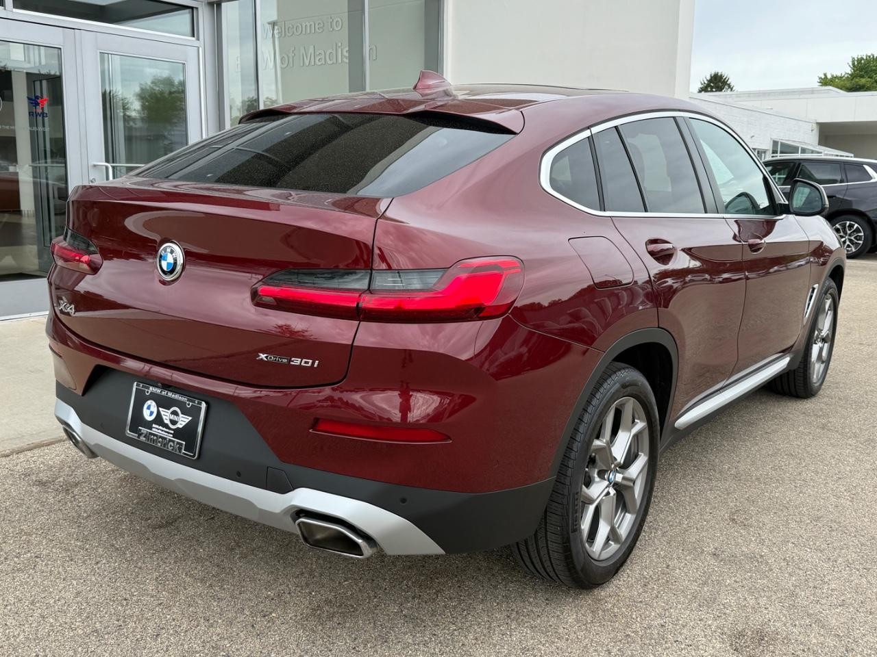 BMW X4 Vehicle Image 03