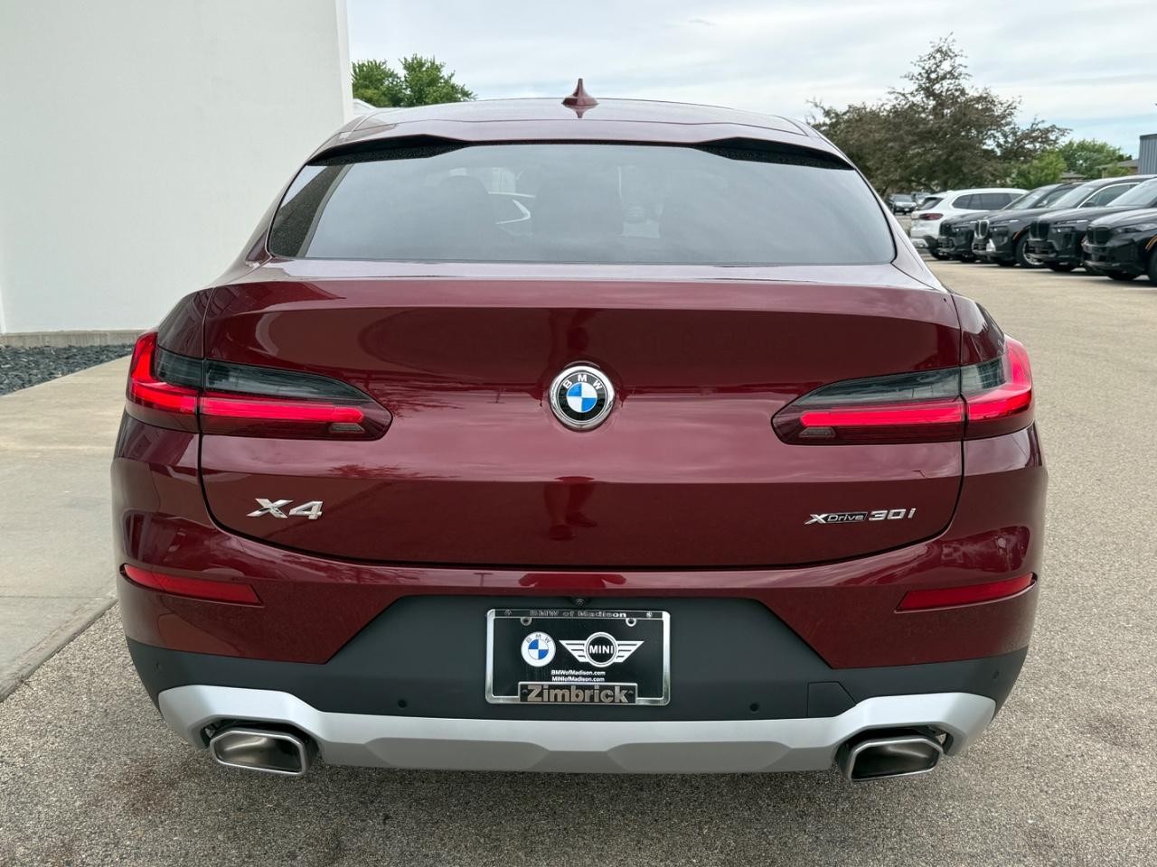 BMW X4 Vehicle Image 04