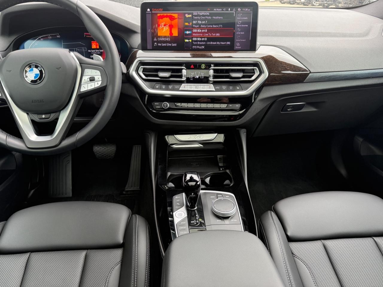 BMW X4 Vehicle Image 11