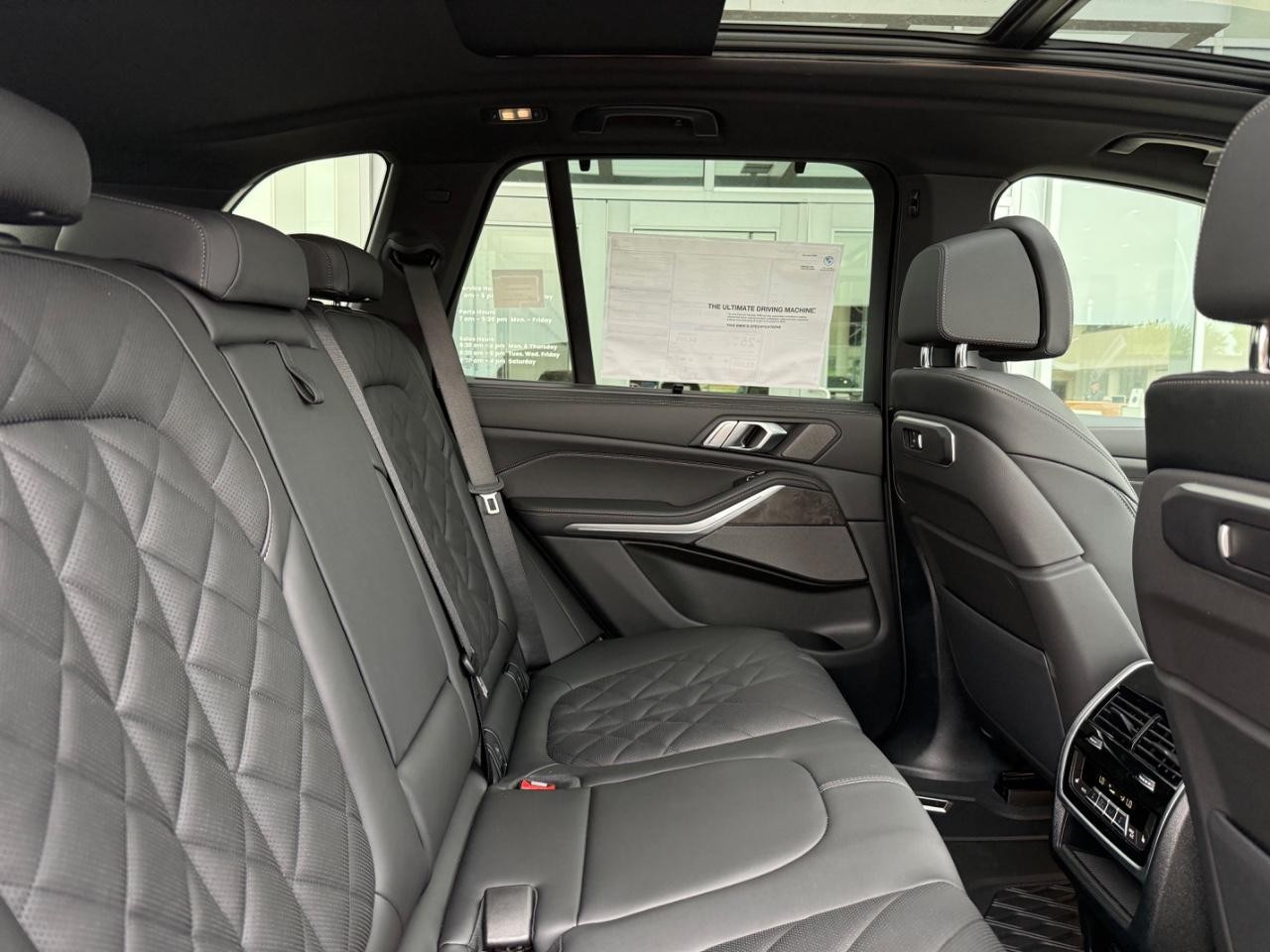 BMW X5 Vehicle Image 05