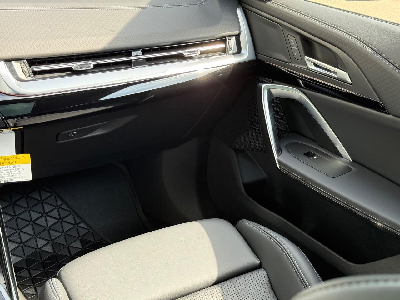 BMW X2 Vehicle Image 10