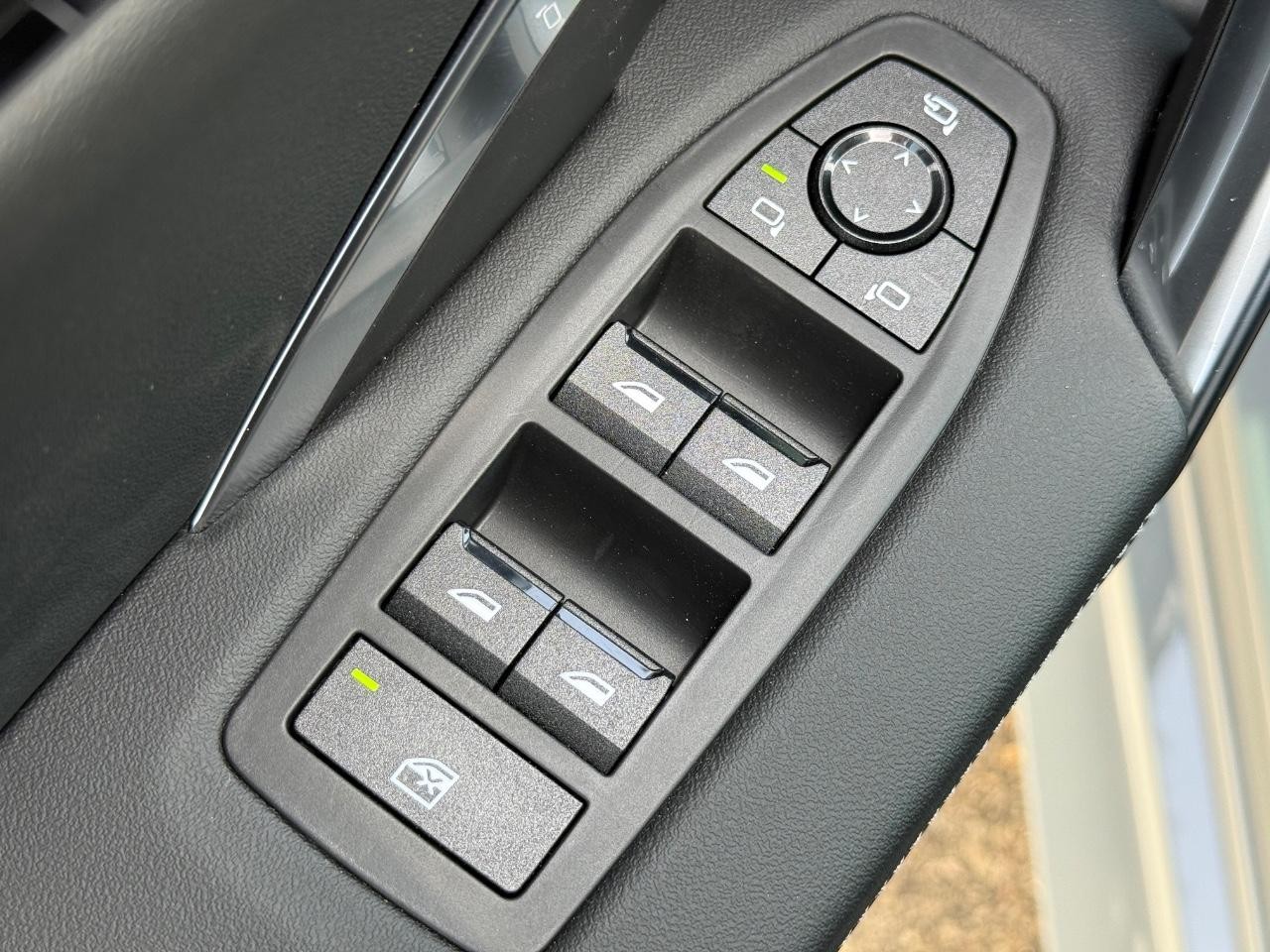 BMW X2 Vehicle Image 16