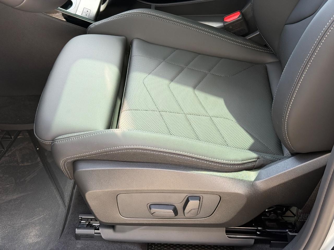 BMW X2 Vehicle Image 17