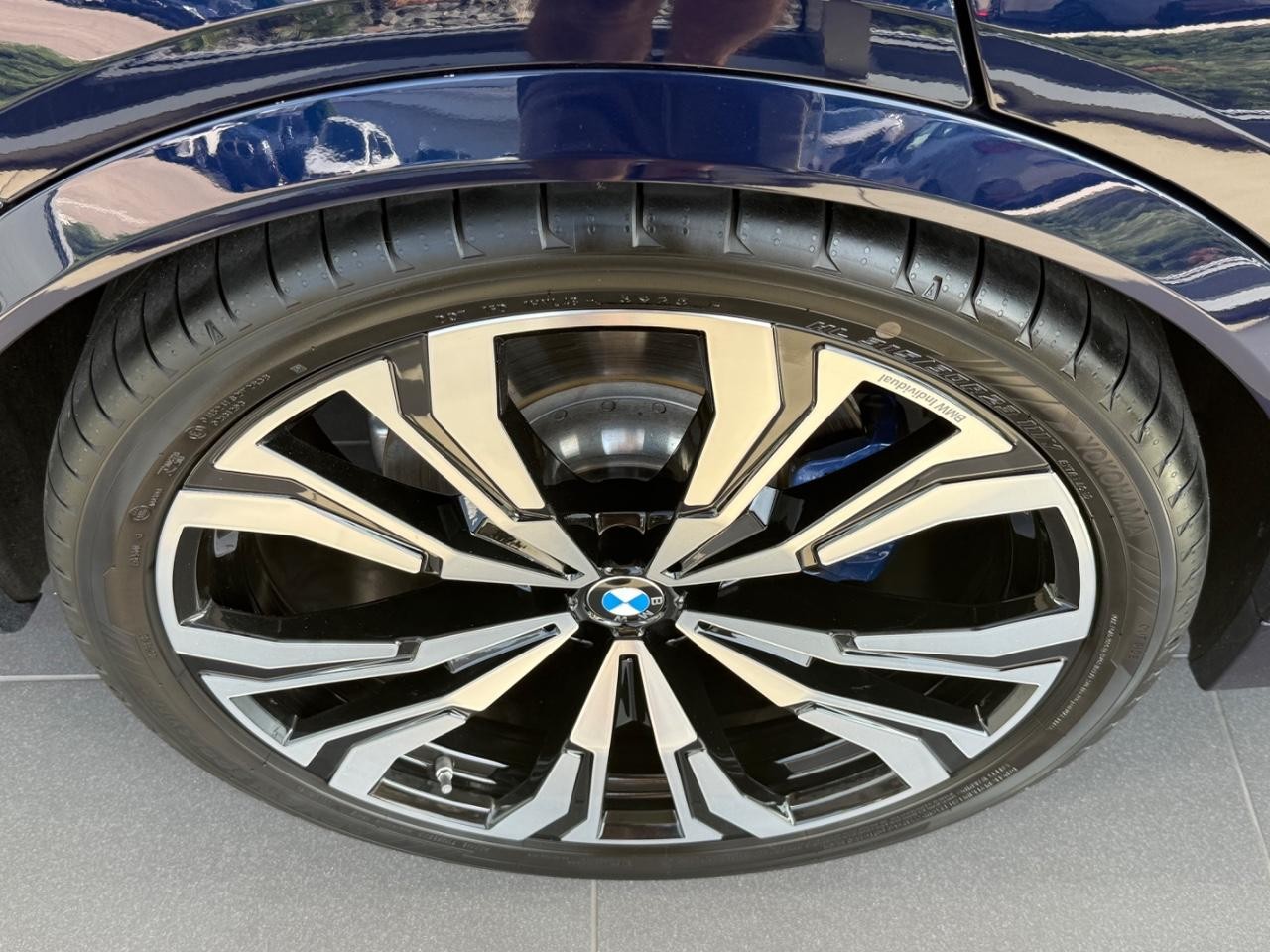 BMW X7 Vehicle Image 05