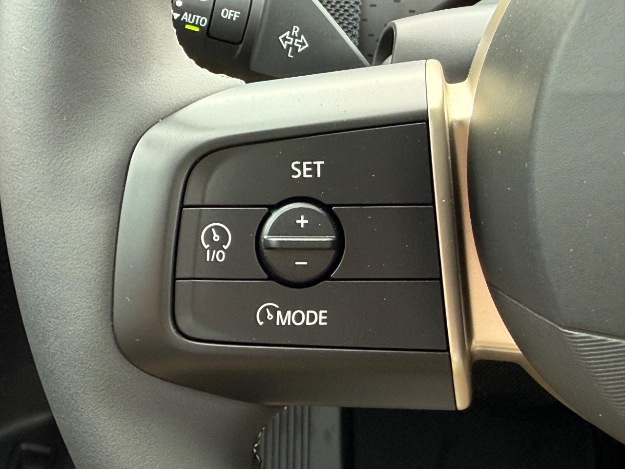 MINI Countryman Vehicle Image 12