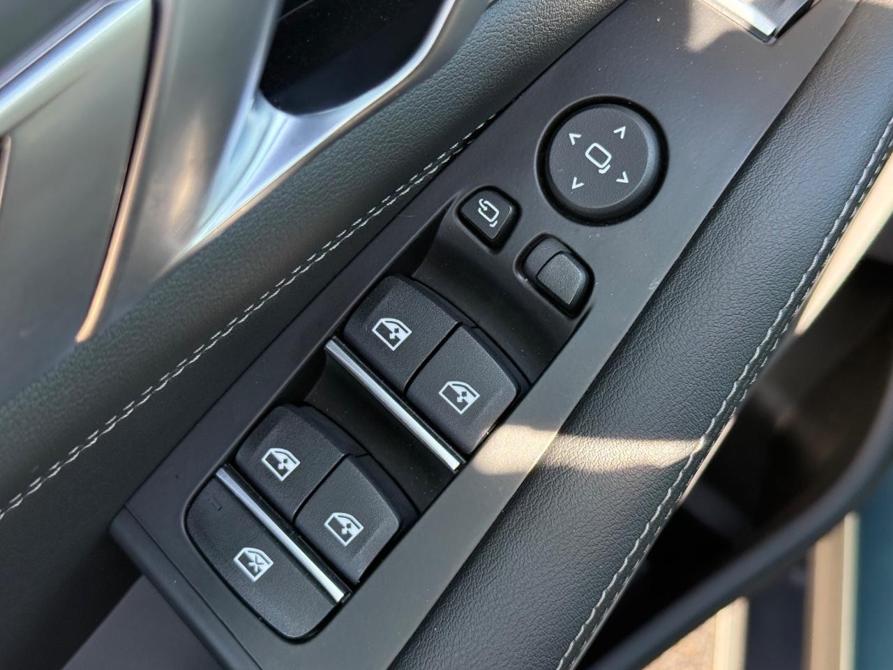 BMW X5 Vehicle Image 20