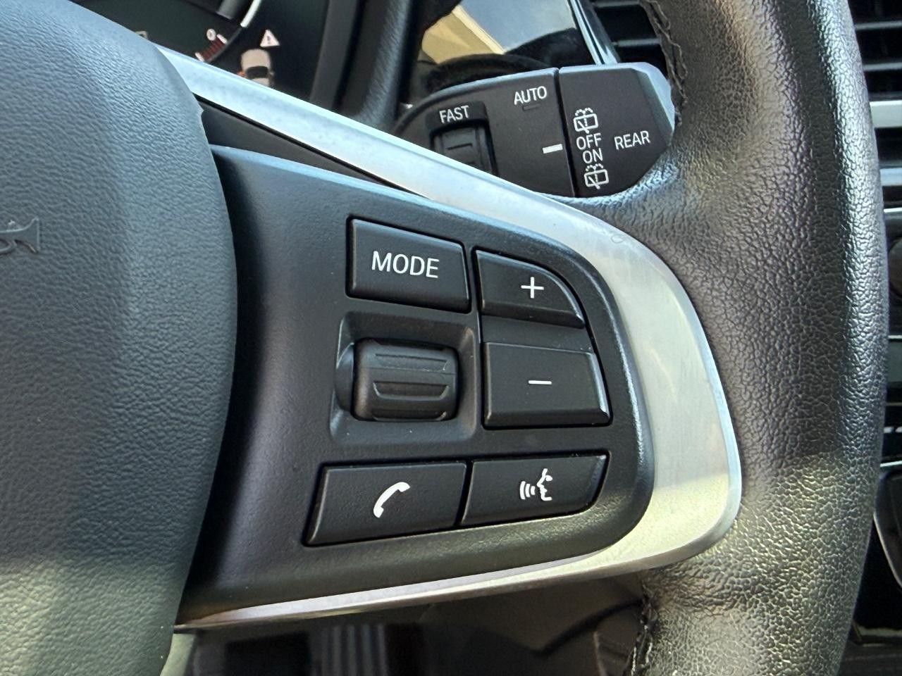 BMW X1 Vehicle Image 17