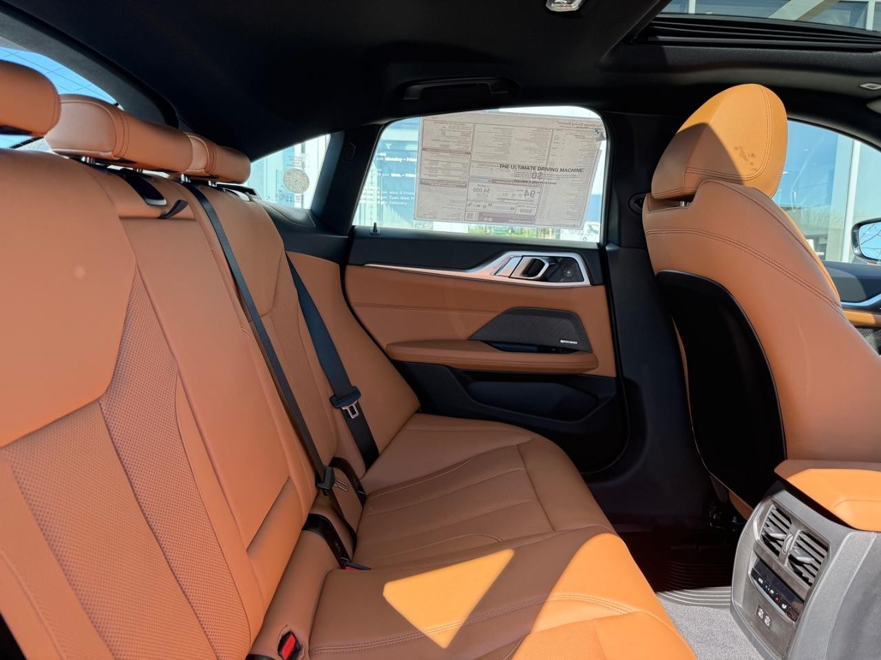 BMW i4 Vehicle Image 05