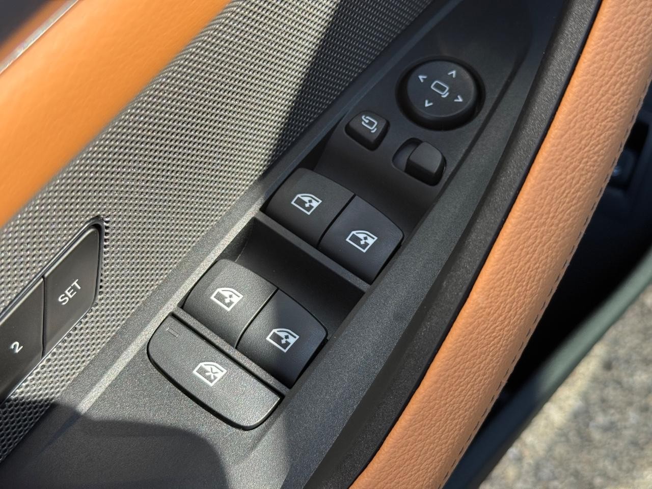BMW i4 Vehicle Image 15