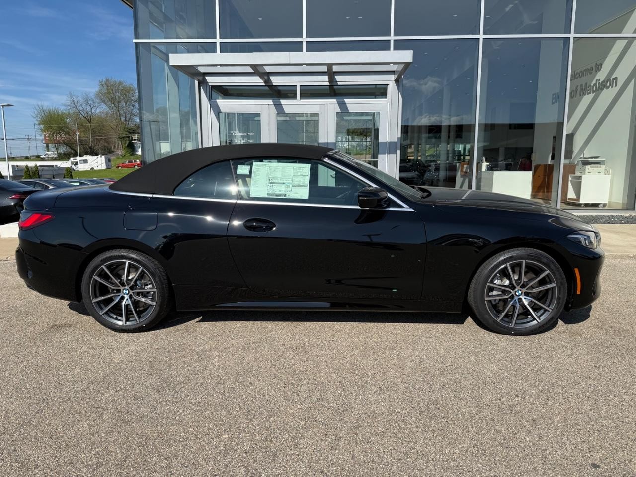 BMW 4 Series Vehicle Image 02