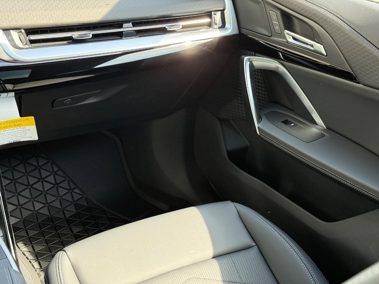 BMW X2 Vehicle Image 10