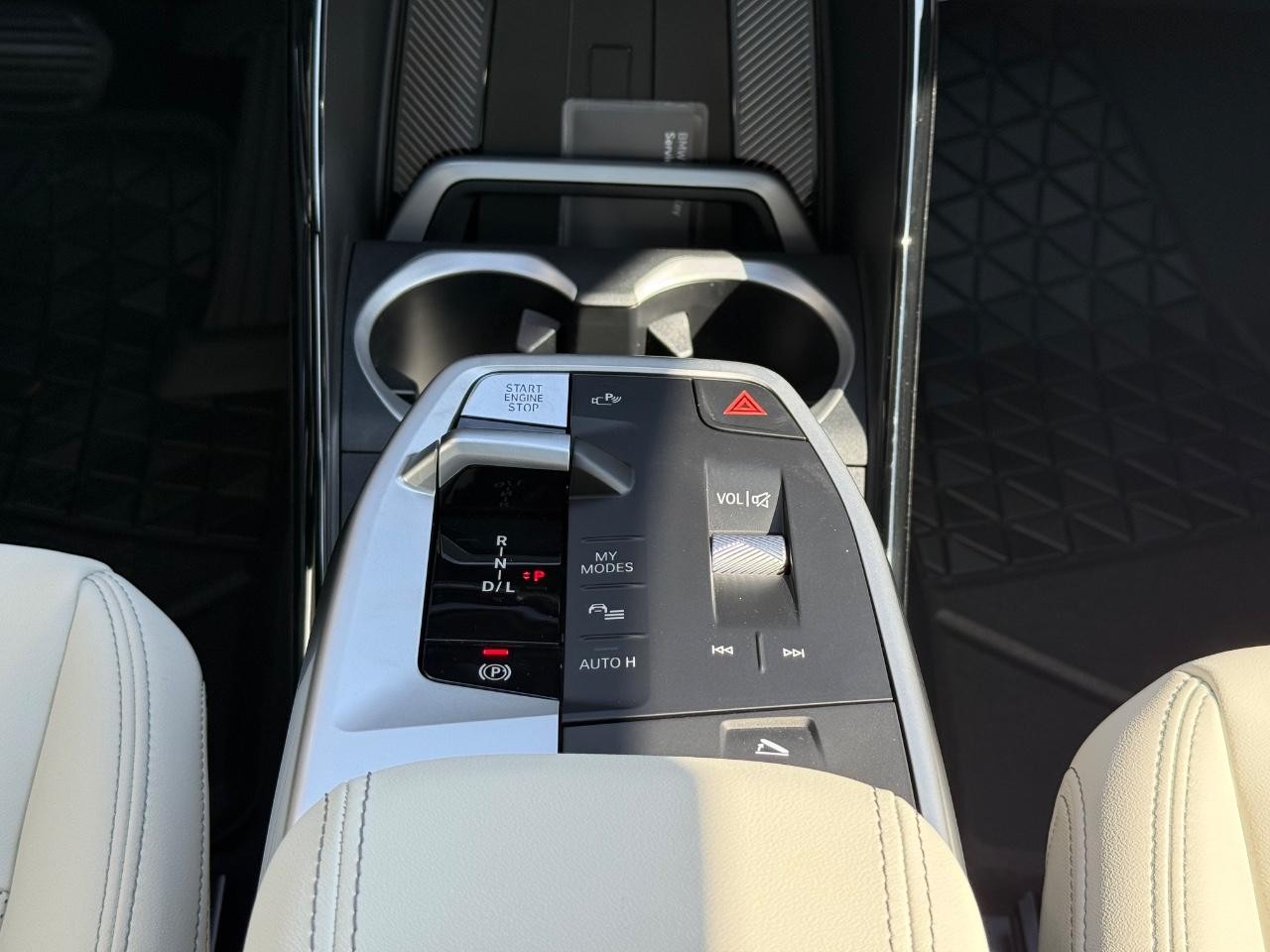 BMW X1 Vehicle Image 08