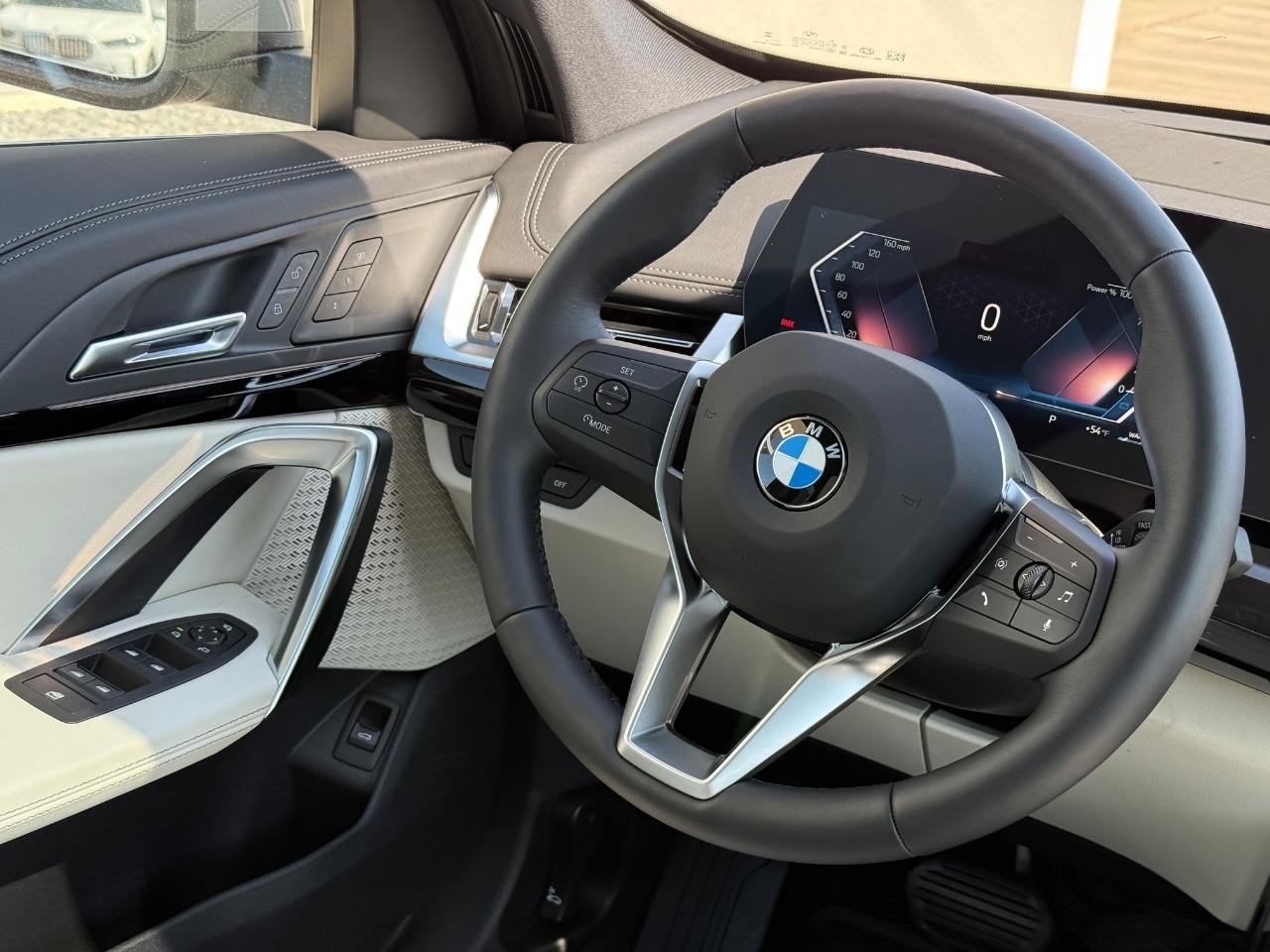 BMW X1 Vehicle Image 09