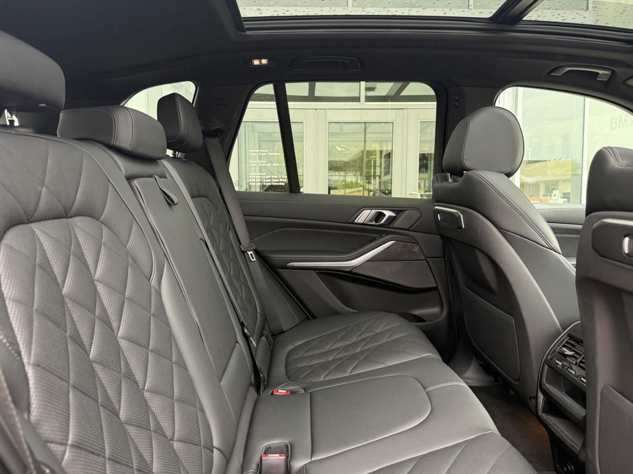 BMW X5 Vehicle Image 10