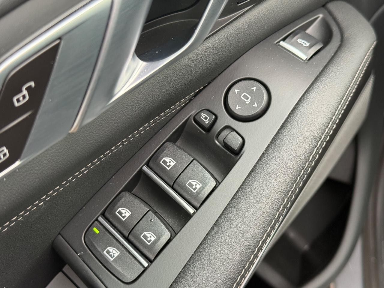 BMW X5 Vehicle Image 21