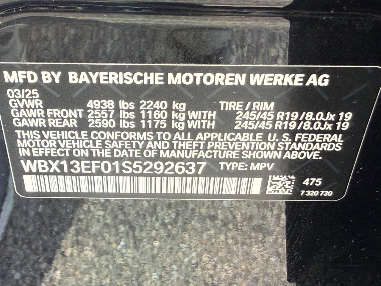 BMW X1 Vehicle Full-screen Gallery Image 22