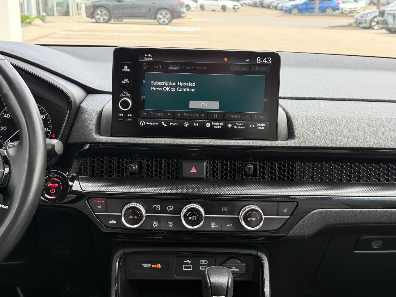 Honda CR-V Hybrid Vehicle Image 13