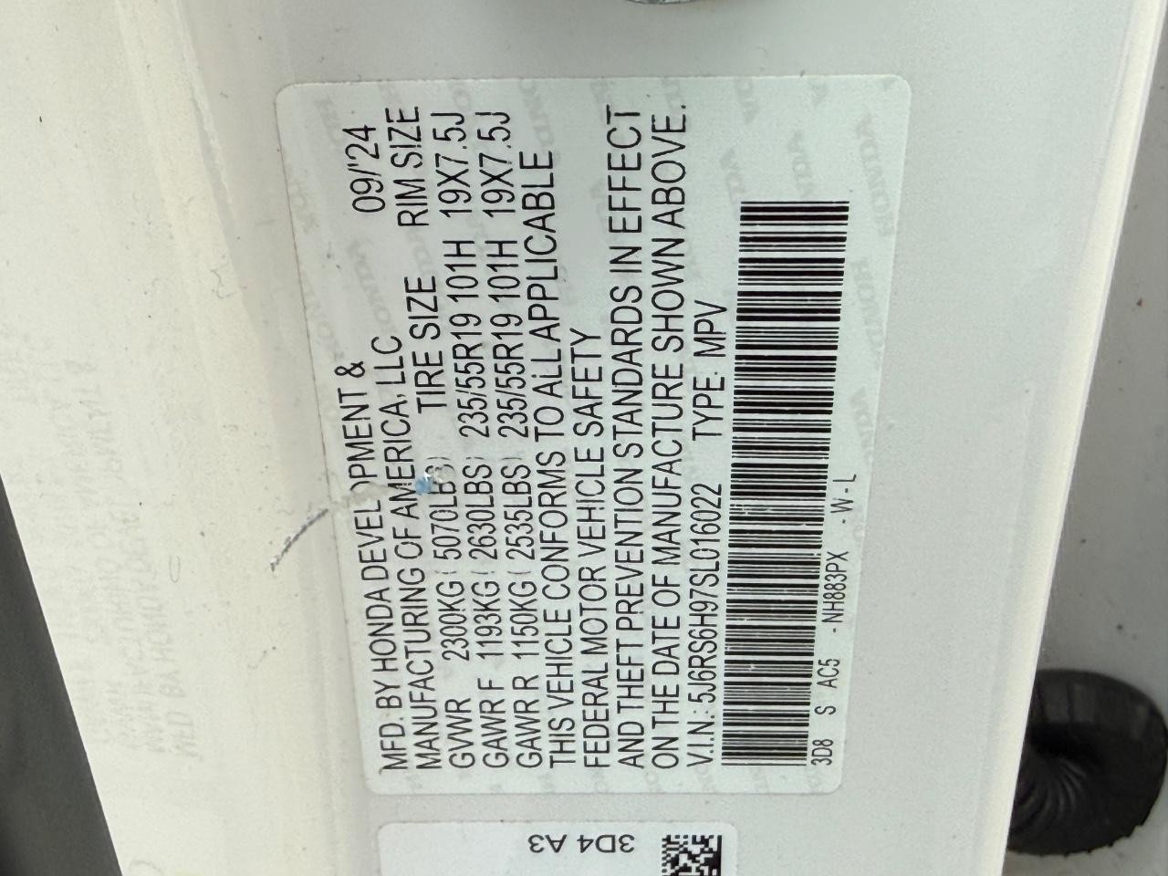Honda CR-V Hybrid Vehicle Image 25