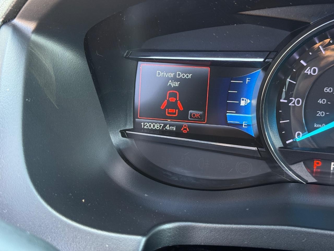 Ford Explorer Vehicle Image 20