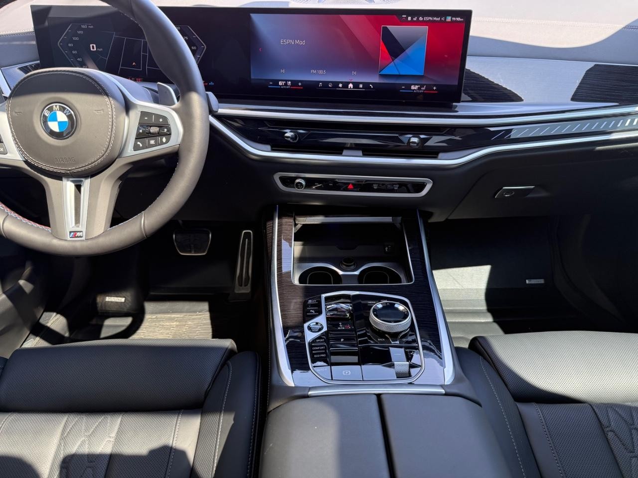 BMW X7 Vehicle Image 11