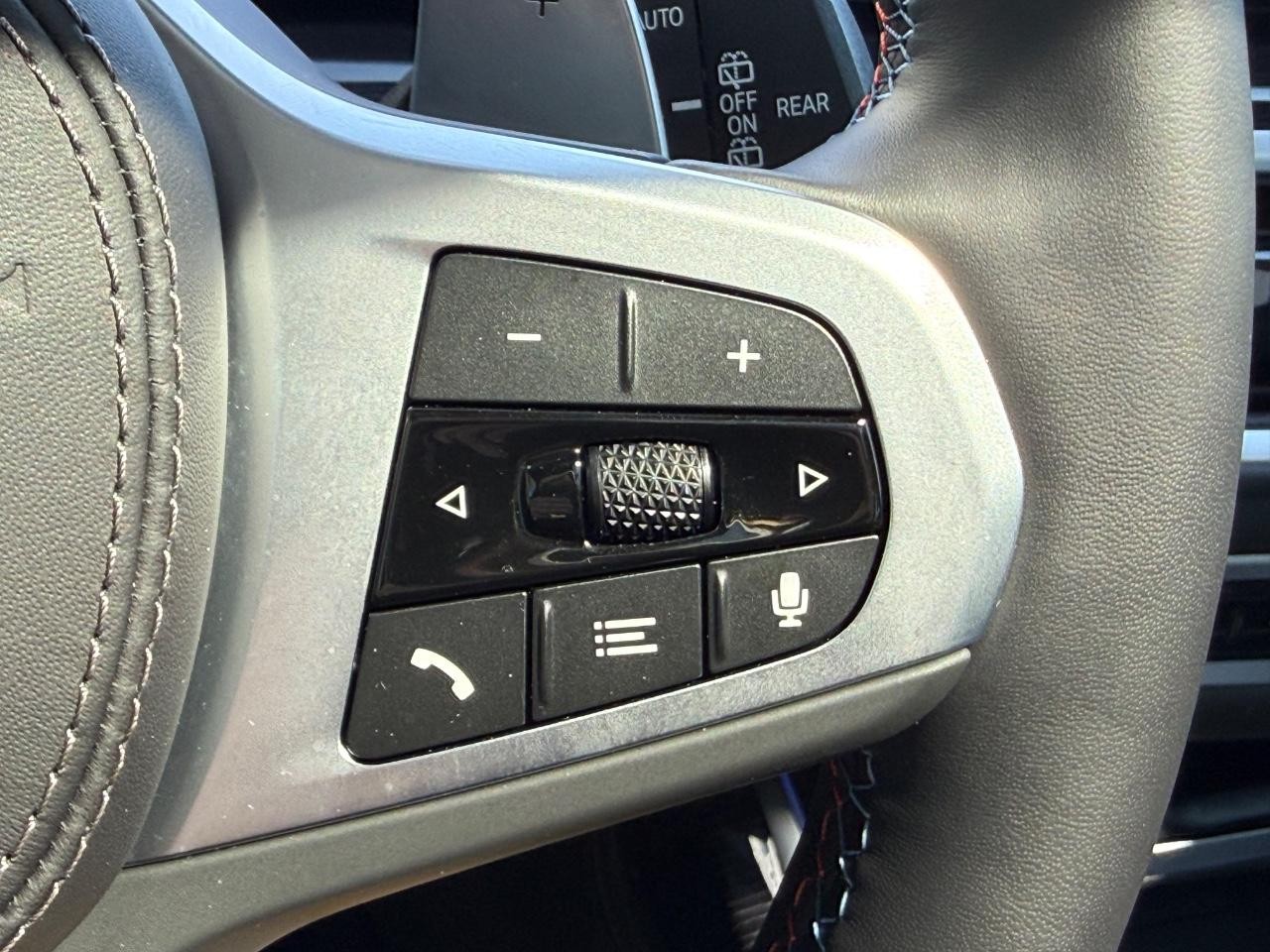 BMW X7 Vehicle Image 18